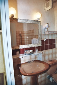 Chambre n� 02 - H�tel du Fiacre Carpentras - salle de bain