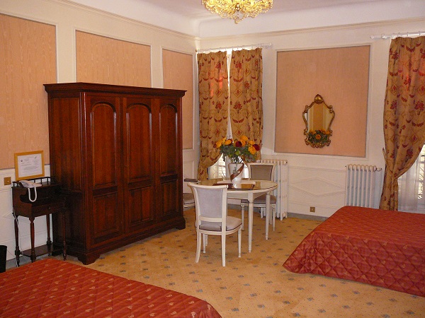 Chambre n° 06 - Hôtel du Fiacre Carpentras