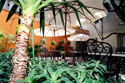 Patio - H�tel du Fiacre � Carpentras